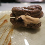 オルグイユ - 紅茶エクレア