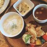 CAFE&GRILL MOTEL - 