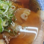 Bun Chiyan Ramen - 脂が殆ど浮いていないスープ。