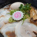 ぶたのほし - さかなとんこつ煮玉子ラーメン♪