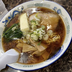 Yuu Hou - しょうゆラーメン♬︎700円
                        バタートッピング(100円)