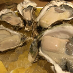 牡蠣と和食。Ikkoku - 岩牡蠣＆真牡蠣