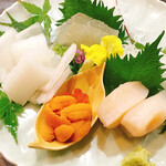 龍のかくれんぼ - 本日のお造り盛り合わせ