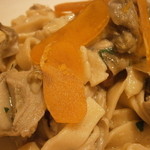 トラットリア・アルベロ - 唐墨とカルチョフィ（アンティチョーク）の自家製タリアッテレ　アップ