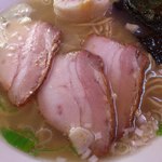 ラーメン 木曜日 - メンマ無しチャーシュー増量タイプです（2012年5月）。