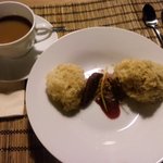 おへそカフェ アンド ベーカリー - デザート　アーモンドシォンと蓮根の珊瑚礁