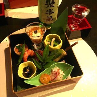 In the evening, enjoy a new taste by comparing sake and mariage!