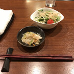 teppanyakimiyachi - セットのサラダと箸休め的な浅漬け？ピクルス？？