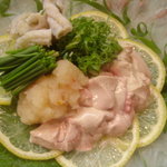 小魚料理 とみ助 - 皮はぎ刺身（生肝付）09.Jan