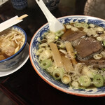 Tanya Zenjirou - ワンタンスープと、牛タンラーメン