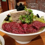 麺屋 六感堂 - 冷製ゴーヤヌードル＋もうかさめのハツ トッピング＋ゴーヤ煮浸し増し