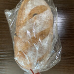 粉歩ベーカリー - クランベリーパン