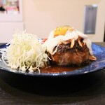 ルッカ - 韓国風月見 チーズハンバーグ