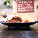 ルッカ - 韓国風月見 チーズハンバーグ