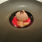 リストランテ カノフィーロ - 白桃のソルベ　赤紫蘇とヨーグルト