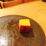 木挽町 とも樹 - 芝海老とハモのすり身の玉子焼き