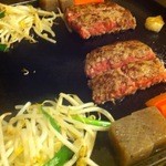 牛幸 本店 - ハンバーグ鉄板焼ランチ