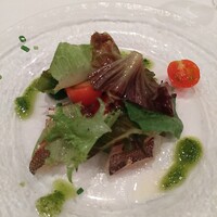 クラリタ ダ マリッティマ - 前菜：長井産炙りカマスのカルパッチョ