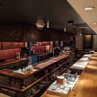 食幹 渋谷 - 店内フルオープンキッチン