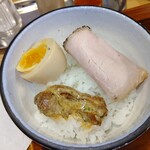 中華そば麦右衛門 - 