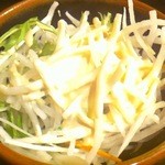 牛幸 本店 - サラダ