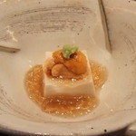 Shiawase Zammai - 雲丹が胡麻豆腐を引き立てています