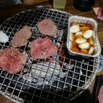 Sumibi Yakiniku Ryuugen Kami Fuku Buccha-Zu - 