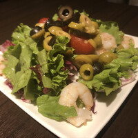 焼肉 じゅん - 海老とオリーブのイタリアンサラダ