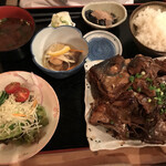 魚のてっぺん - あら煮定食