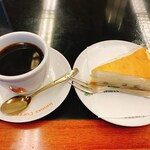 イノダコーヒ - チーズケーキ・キリマンジャロブレンド