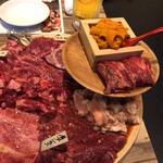 本気焼肉 肉とめし 肉寿司 - 