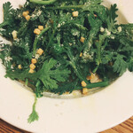 大衆酒バル てるお - 春菊のクリームパスタ