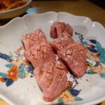 焼肉ホルモンブンゴ - 上霜降りタン塩