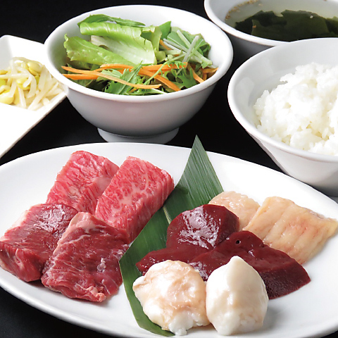 ランチメニュー 焼肉ホルモン やしち 成瀬 焼肉 食べログ