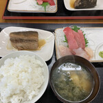 ヤマサン 渡辺商店 - 