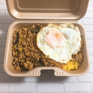 アジアの料理とお酒 チャムチャ_0