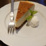 星乃珈琲店 - バナナのバスクチーズケーキ