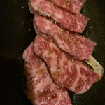 炭火焼肉 朝日亭 - ロース930円