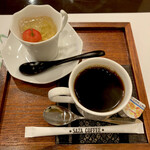 Washokuan - デザート(パイナップルの上にアセロラゼリー)、SAZAコーヒー