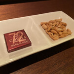 mel - 定番のチャームです