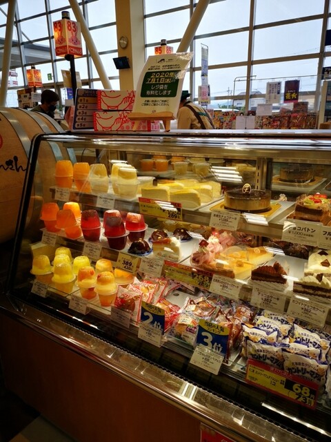不二家 ヨークベニマル白石店 - 白石（ケーキ）の写真