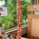 Yakiniku Juujuu - つぼの中からつまみ出せばこの迫力！