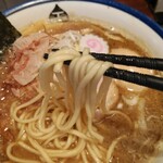 つけめん 玉 - 中太麺、ツルツルシコシコ