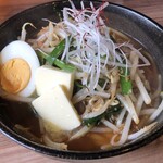 赤から - 赤からラーメン　946円