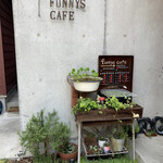 funnys cafe - 