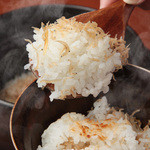 Igarashitei Ginza - 季節によって内容は様々。土鍋の炊き込みご飯