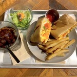 egg baby cafe -  エッグベイビーサンド with フレンチフライ（900円）＋アイスコーヒー（200円）