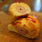 むぎまる - ソーセージパンの断面