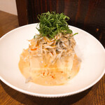 創作麺工房 鳴龍 - しらす冷やっこ　300円