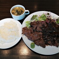 キャトルラパン - ステーキランチ４００ｇ　